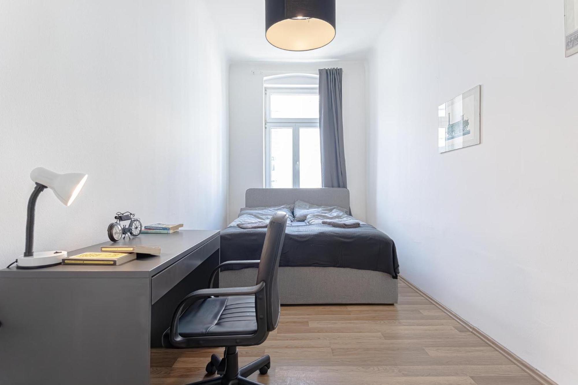 Explore Vienna 2Br And 1Lr Retreat Near Westbahnhof Exterior photo
